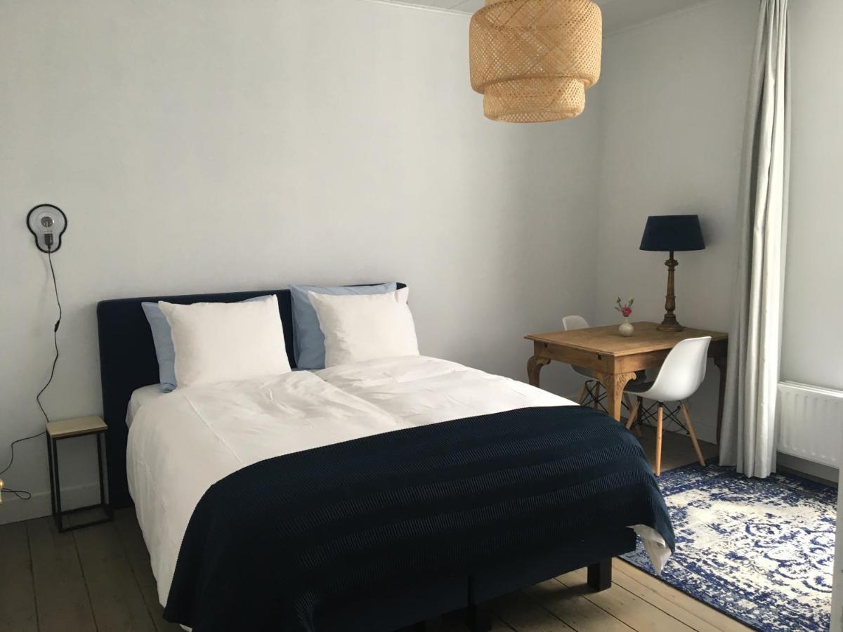 Bed and Breakfast Ninet7 Тилбург Экстерьер фото